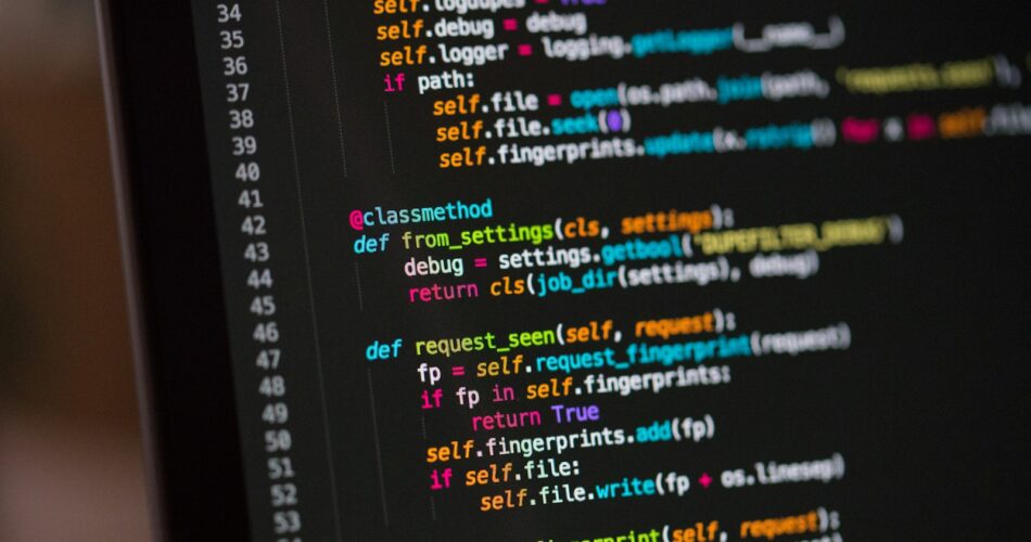 Developer memakai TypeScript untuk scalable web development