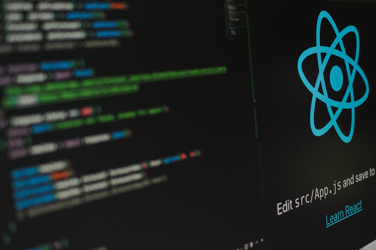 Pipeline AI yang mengotomatiskan code review dan patching tanpa campur tangan manusia