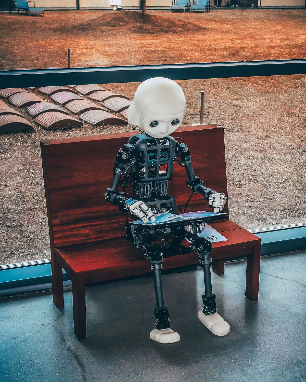 AI glowing brain in digital environment