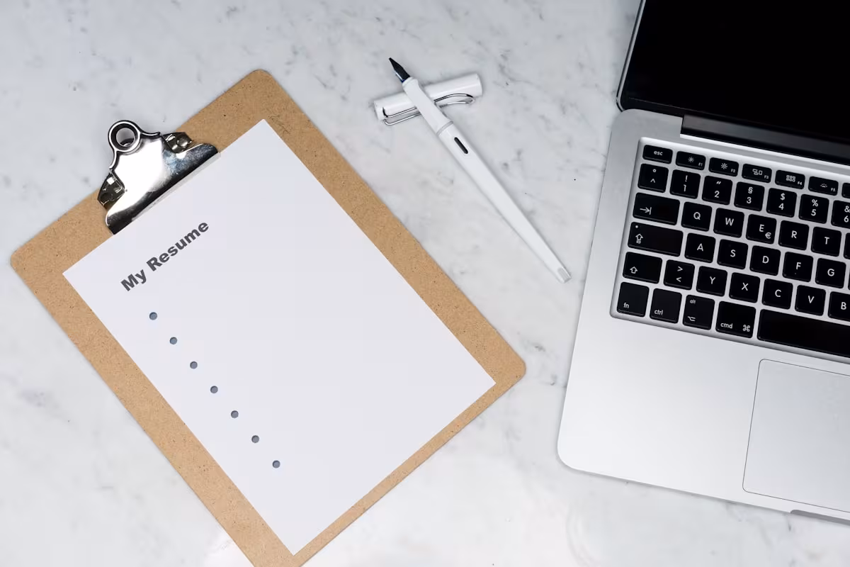 Vendor supply chain security compliance checklist with signatures and audit documentation